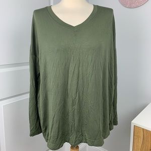 NWOT Nordstrom Size Small, Green Olive Long Sleeve Super Soft Casual Tee